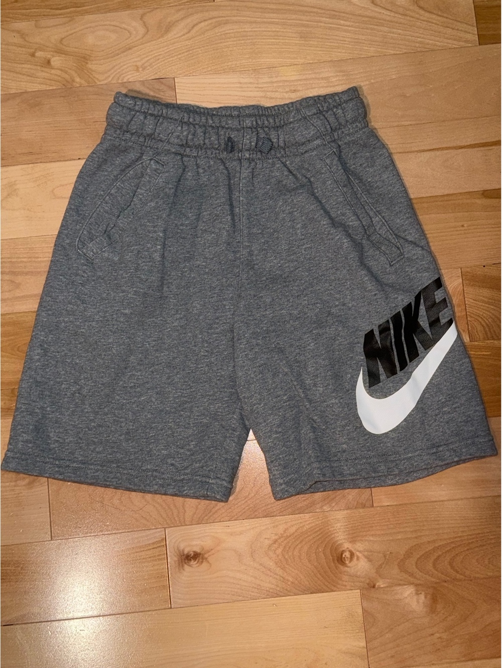 Nike Boys' Gray Athletic Shorts with Elastic Waistband and Side Pockets,  L EUC
